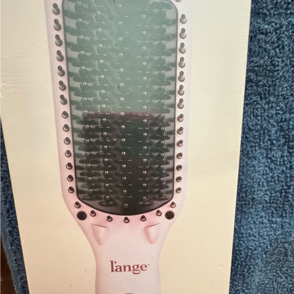 NWT (Sealed in original plastic)Lange Blush Hair Straightening Brush, ceramic